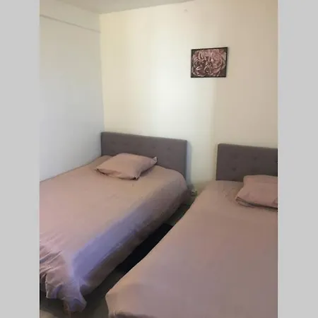 F2 Proche Gare Et Toute Commodite 아파트 샤토티에리